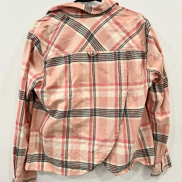 SOLD Duluth Trading Co Flannel Pink Plaid Shirt Womens Size M - Picture 5 of 6
